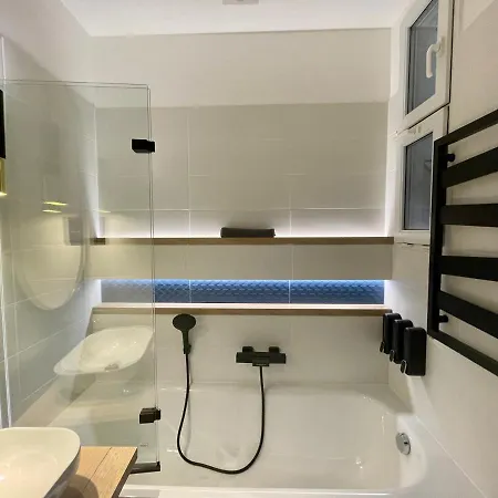 Apartamento Brand New #hollan#3bedr#2bathr#freeparking