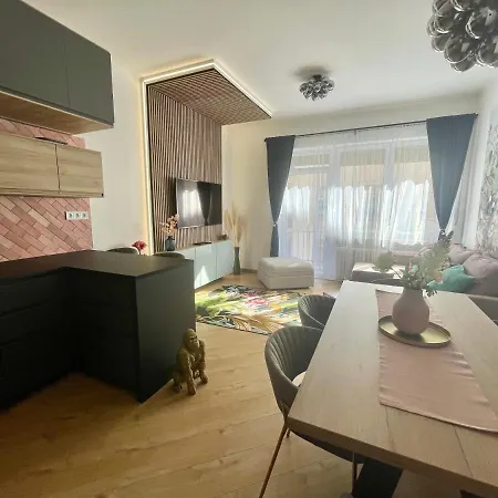 Hollan I 3bdr I 2bathr I Freeparking شقة